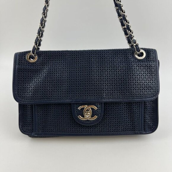 Chanel CC Logo Quilted Shoulder Bag Navy Leather Vintage - Picture 4 of 16
